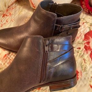 NWOT J. Jill Flat Bootie, 6.5, Chocolate Leather